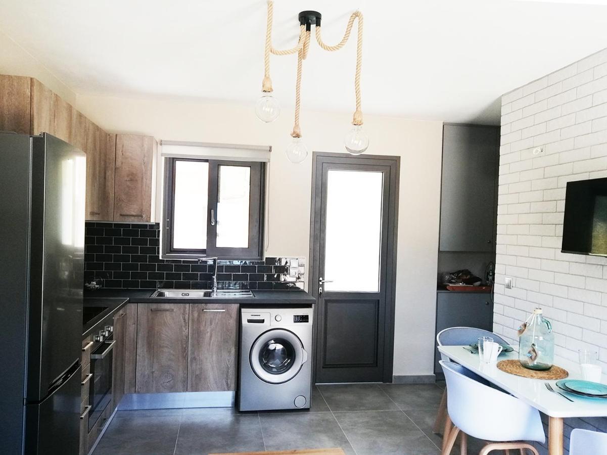 Serenity Superior Suite Apartment 阿尔戈斯托利翁 外观 照片