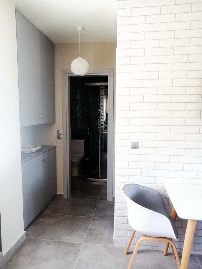 Serenity Superior Suite Apartment 阿尔戈斯托利翁 外观 照片